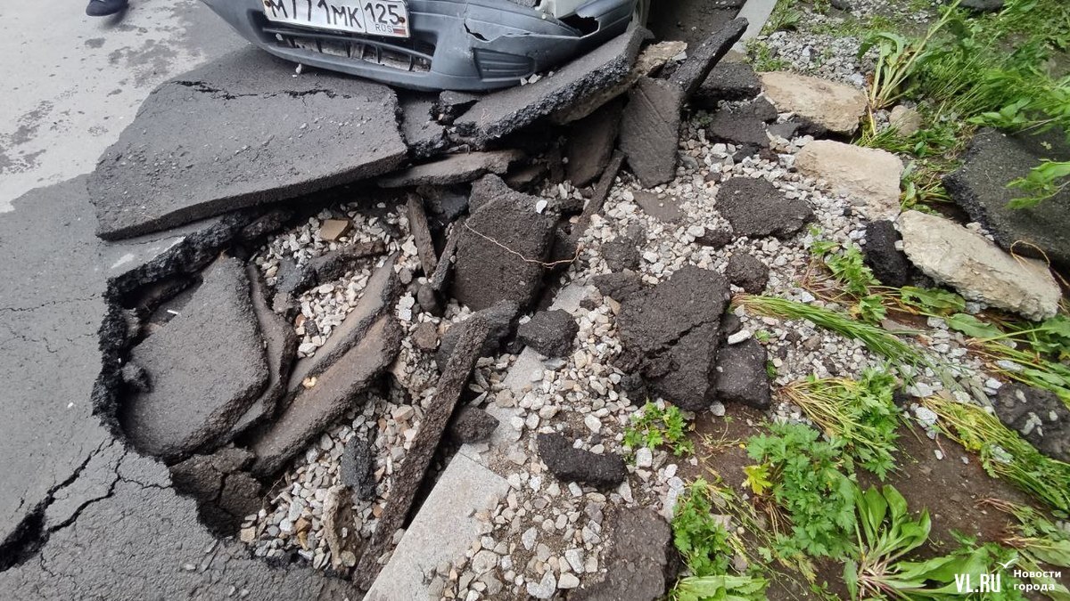 Рвануло прямо под машиной»: выясняются причины ЧП во Владивостоке — фото -  PortoFranko